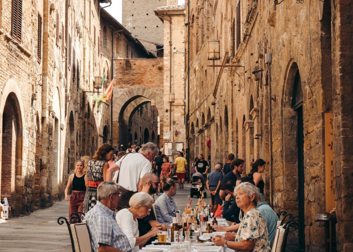 Dining in Italy: Restaurant Etiquette for Tourists