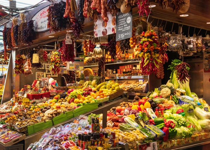 Vegan and Vegetarian Food Options While Traveling Through Italy