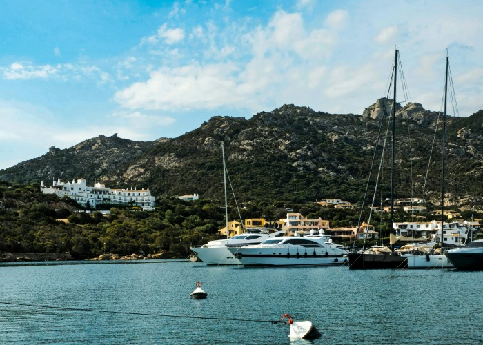 Budget vs Luxury Italy Tour Packages: What’s Right for You?